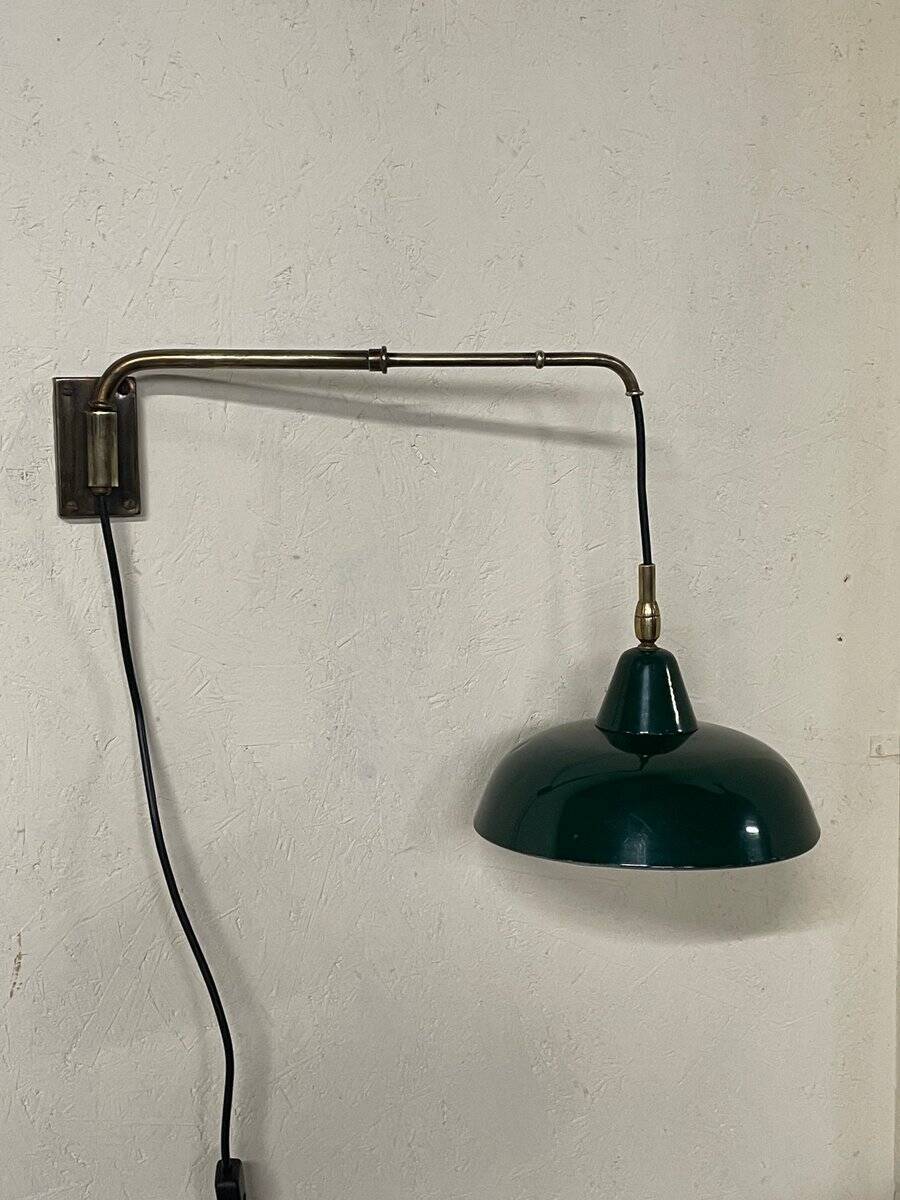 Small wall lamp with extendable arm, 1940s-1950s.