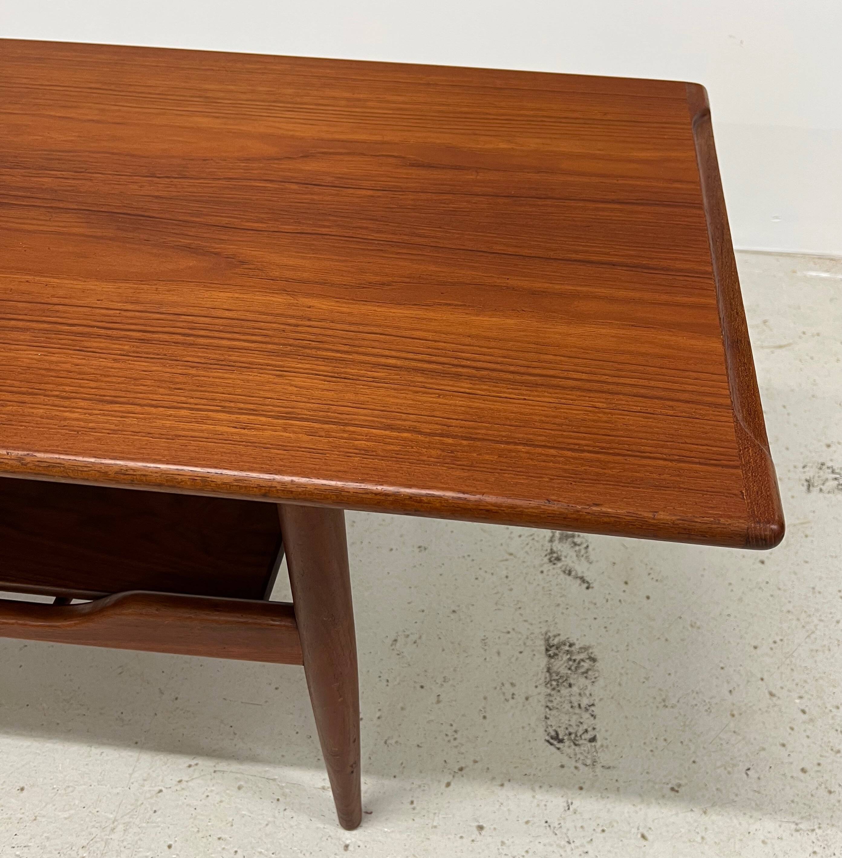 Table basse danoise en teck