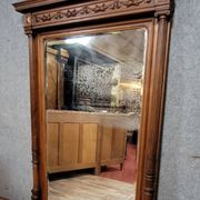 Important miroir style Renaissance en noyer / Haut 183 cm