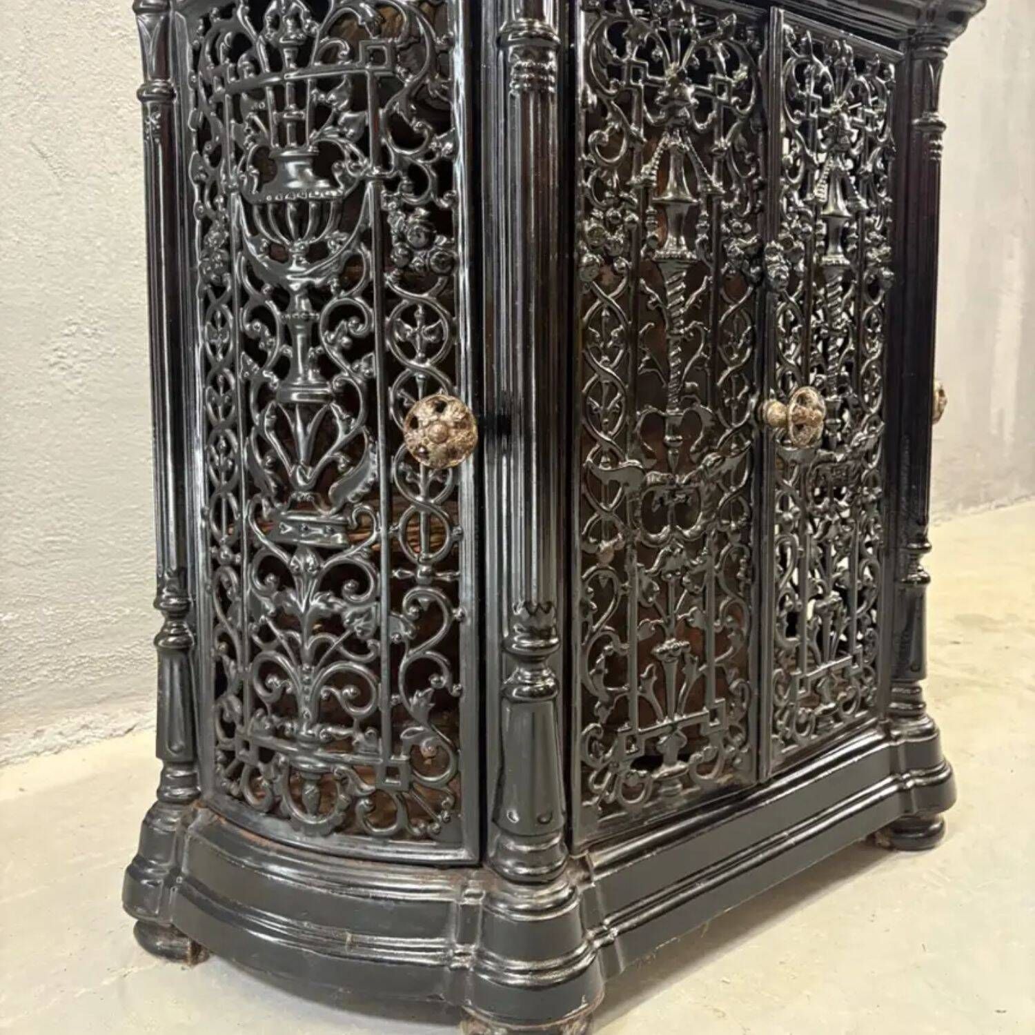 Antique decorative fireplace insert ornate cast iron black 1900s French style