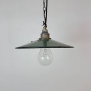 Lumière émaillée verte industrielle, années 1950
