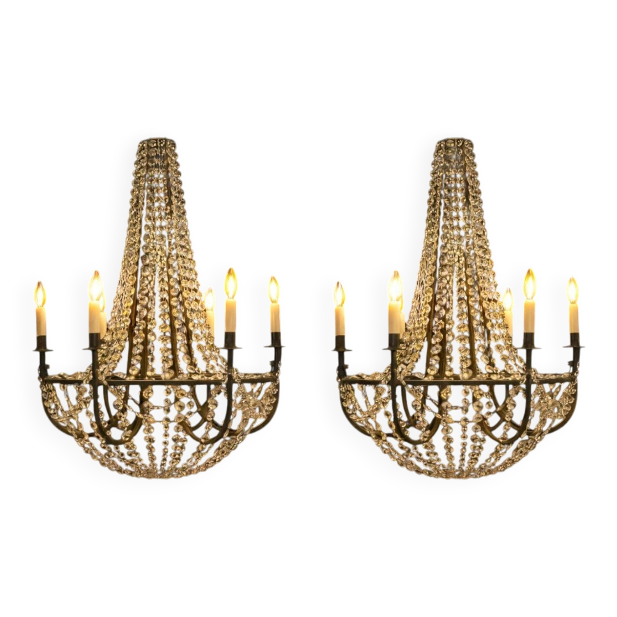 Pair of crystal chandelier with pendants