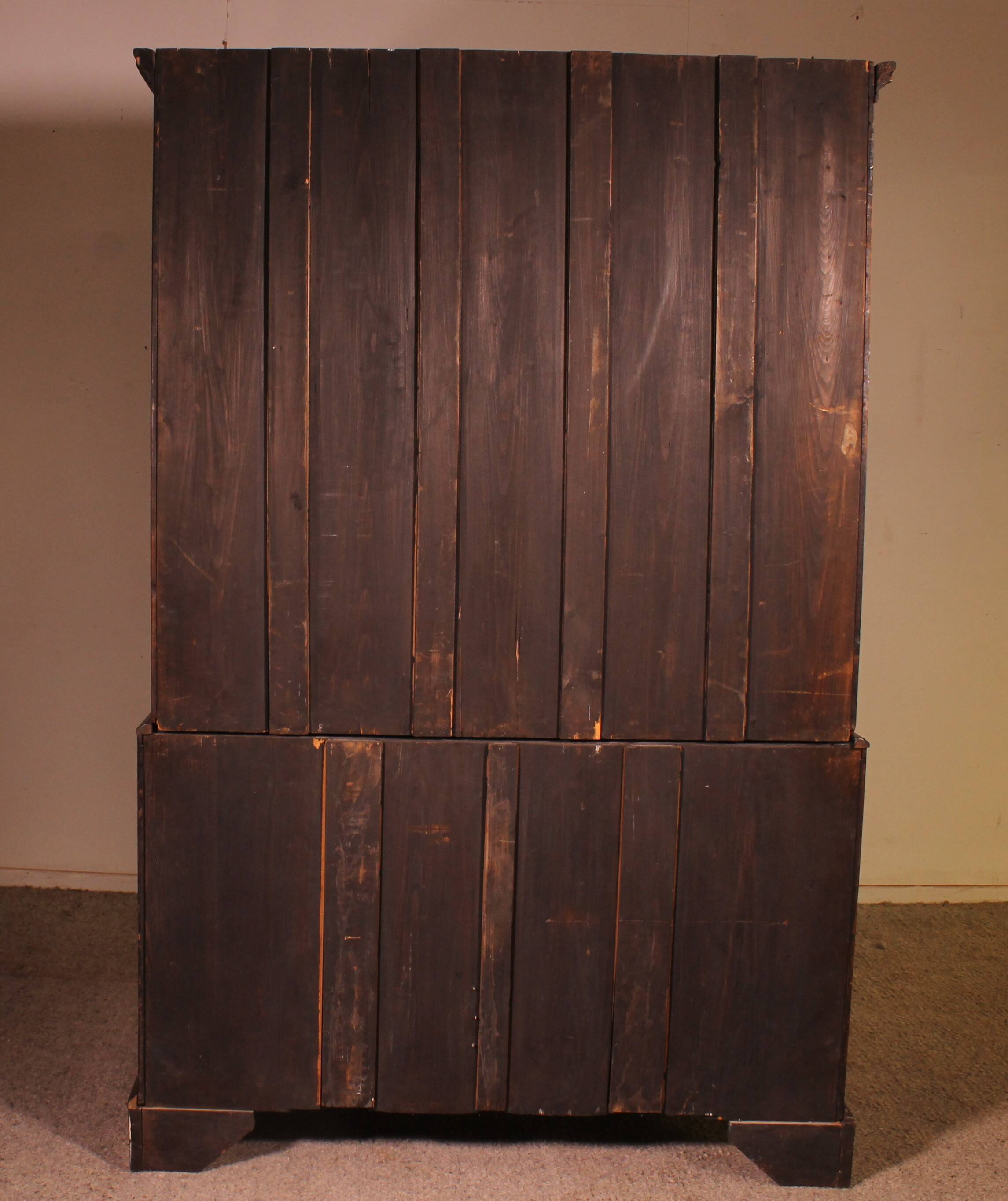 linen press en acajou du 18° siècle