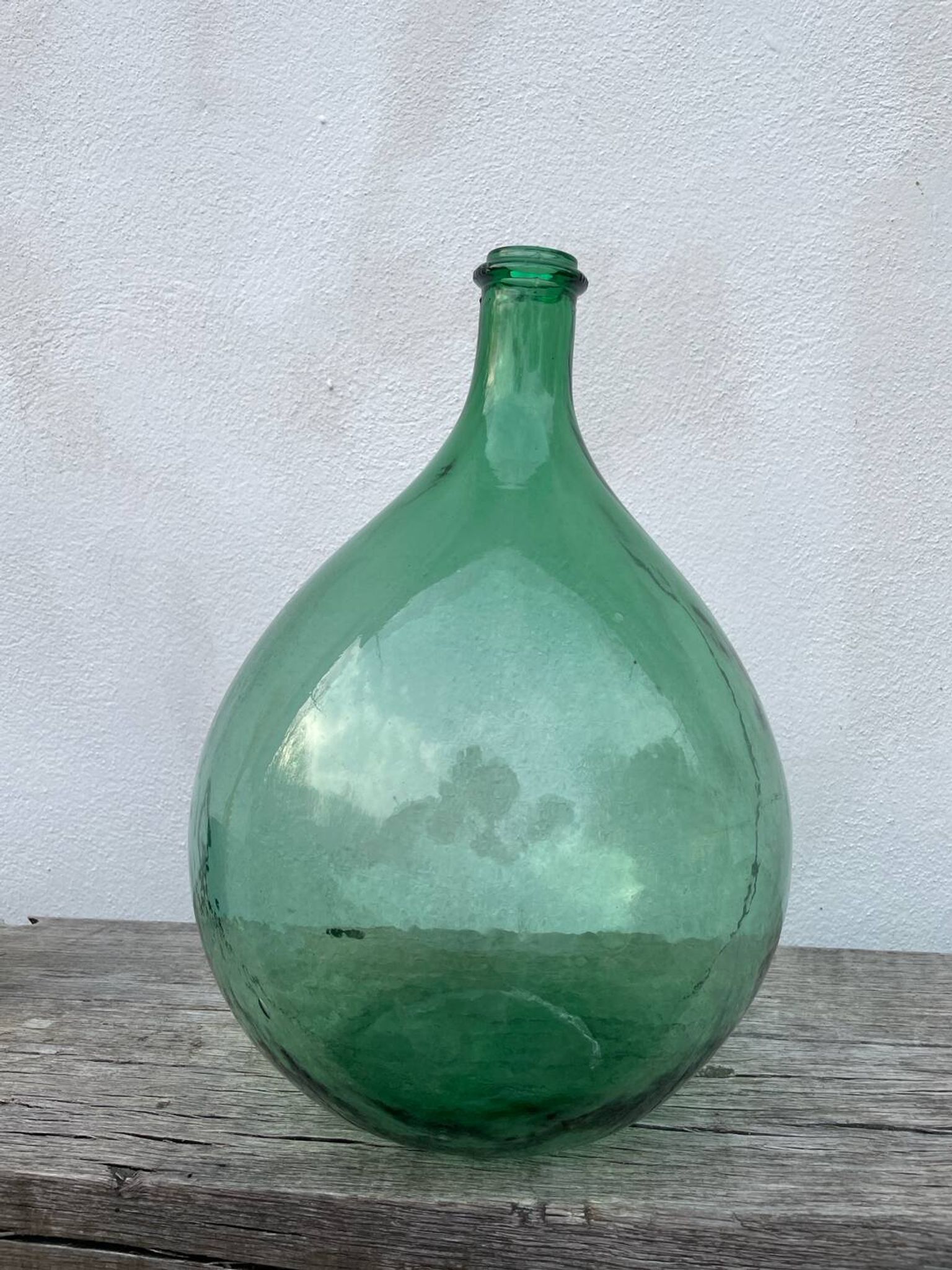 Grande dame Jeanne en verre vert