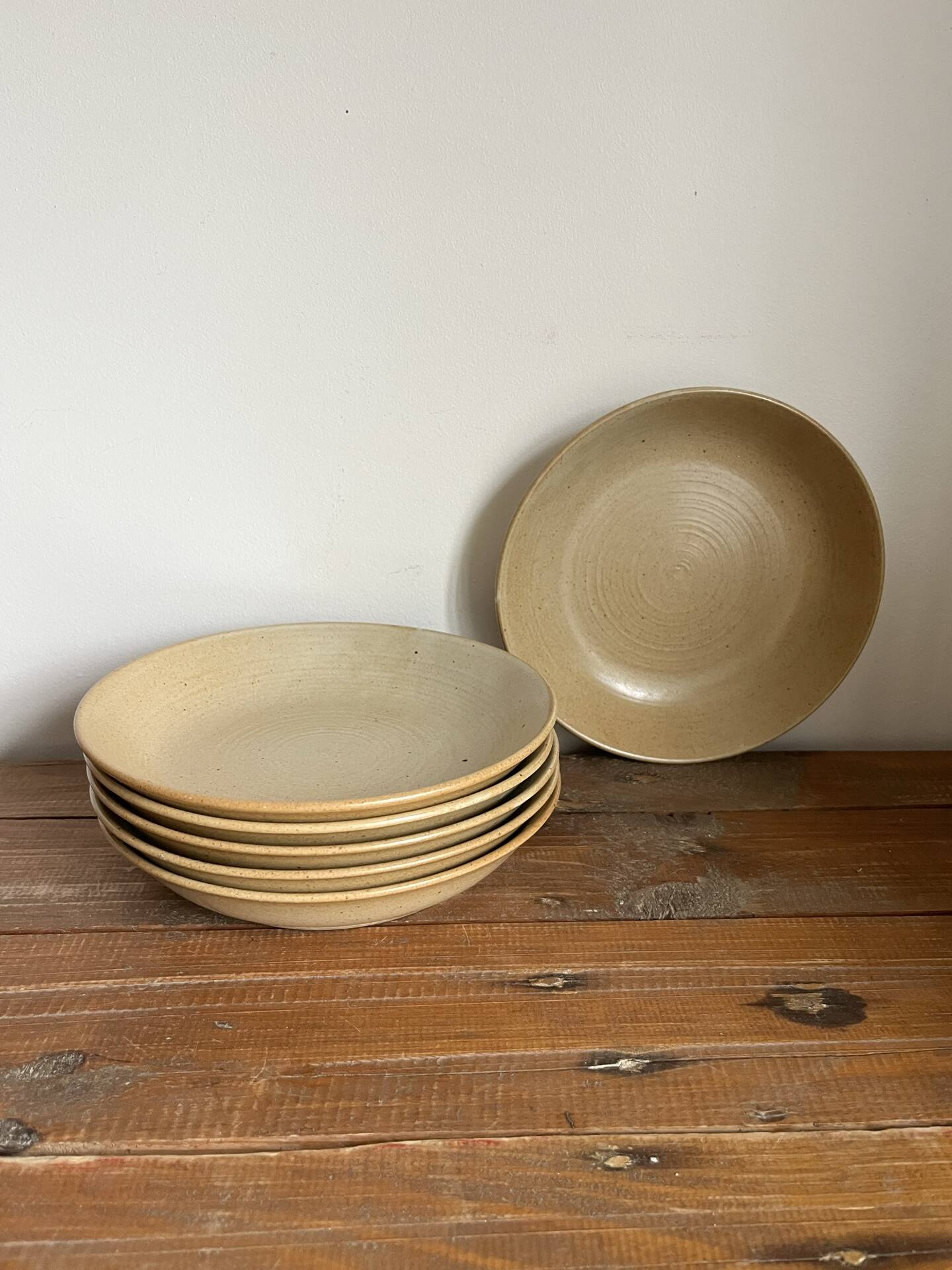 6 deep plates in stoneware