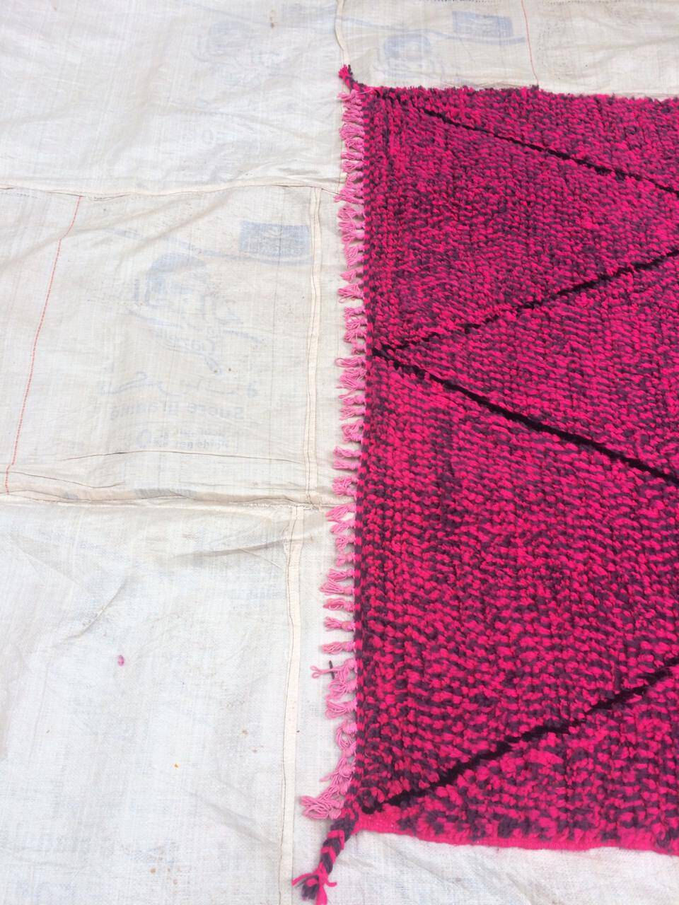 Moroccan pink berber carpet 152x274
