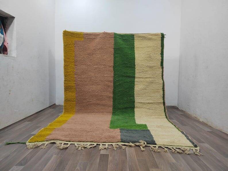 Handmade Beni Ouraine rug, size 200 x 300 cm