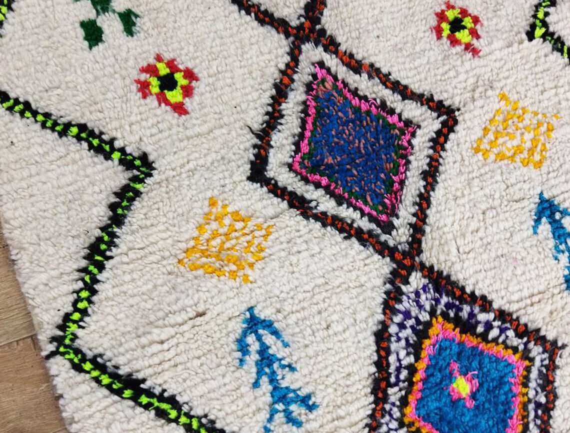 Handmade moroccan berber carpet 244 x 138 cm