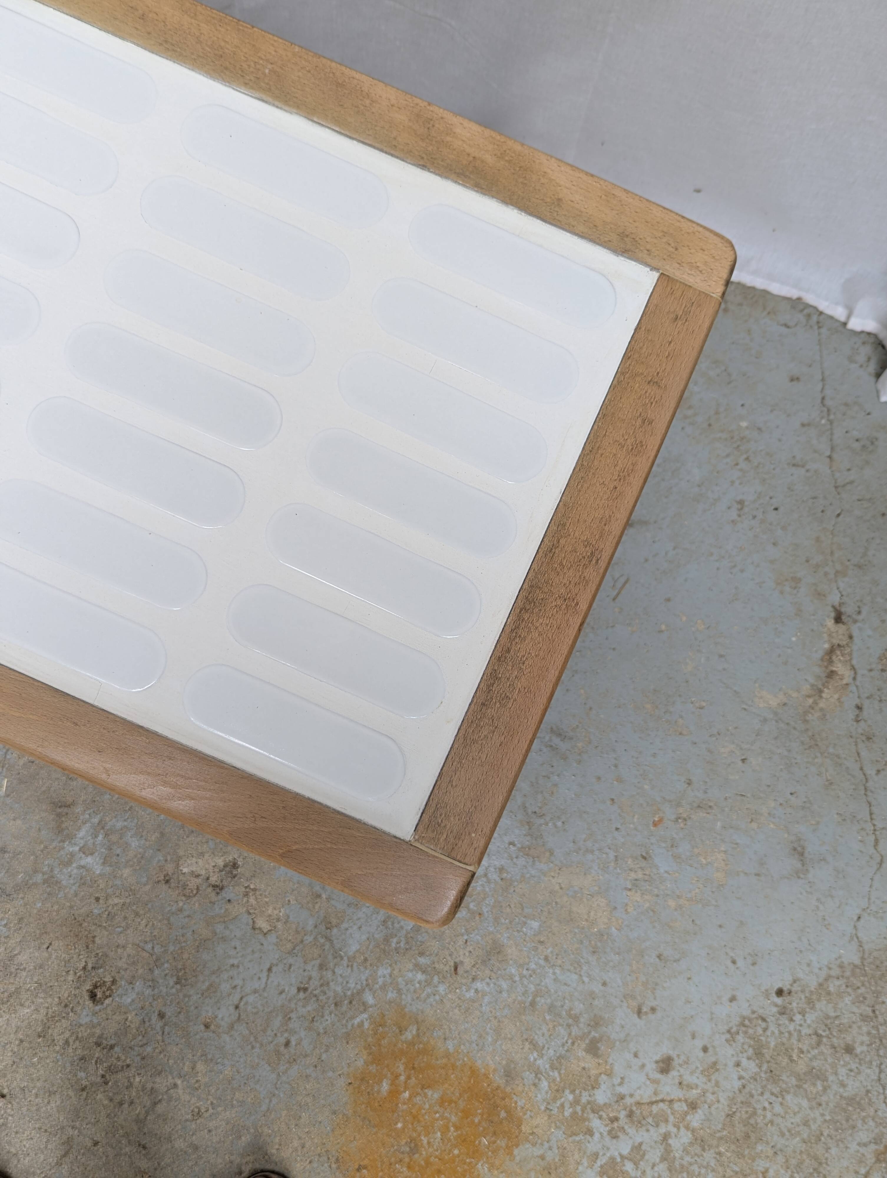 Tiled coffee table - Modern rounded tiling
