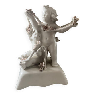 Ancien vase soliflore en porcelaine de Capodimonte Italy