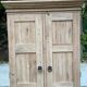 Armoire de ferme rénovée en chêne massif brut du 19ème