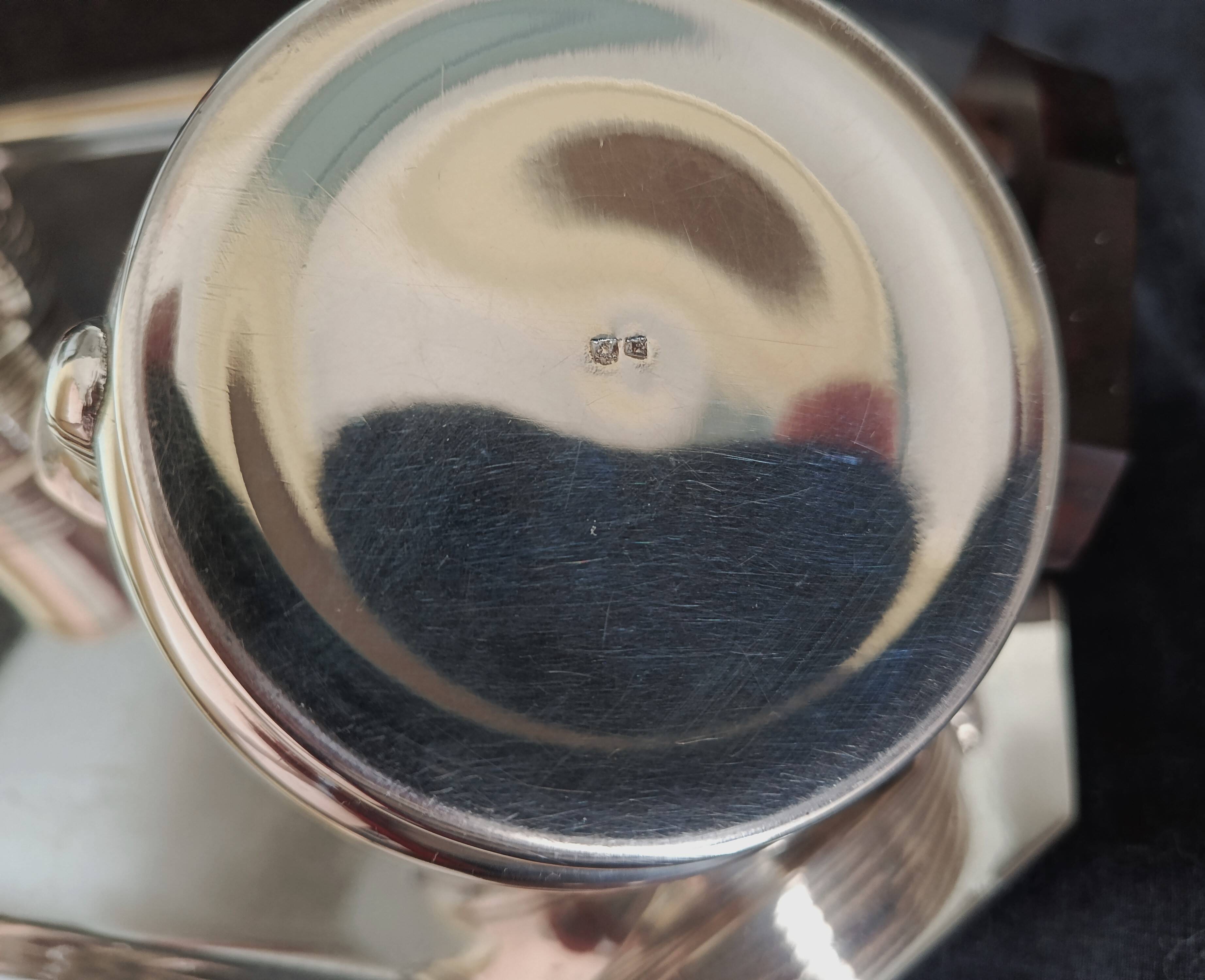 Art Deco coffee and tea service, silversmith Noël Collet, 1930s, 5 pieces.
