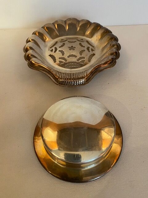Butter maker "Coquillor" silver metal