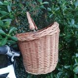 Vintage wicker basket for bicycle