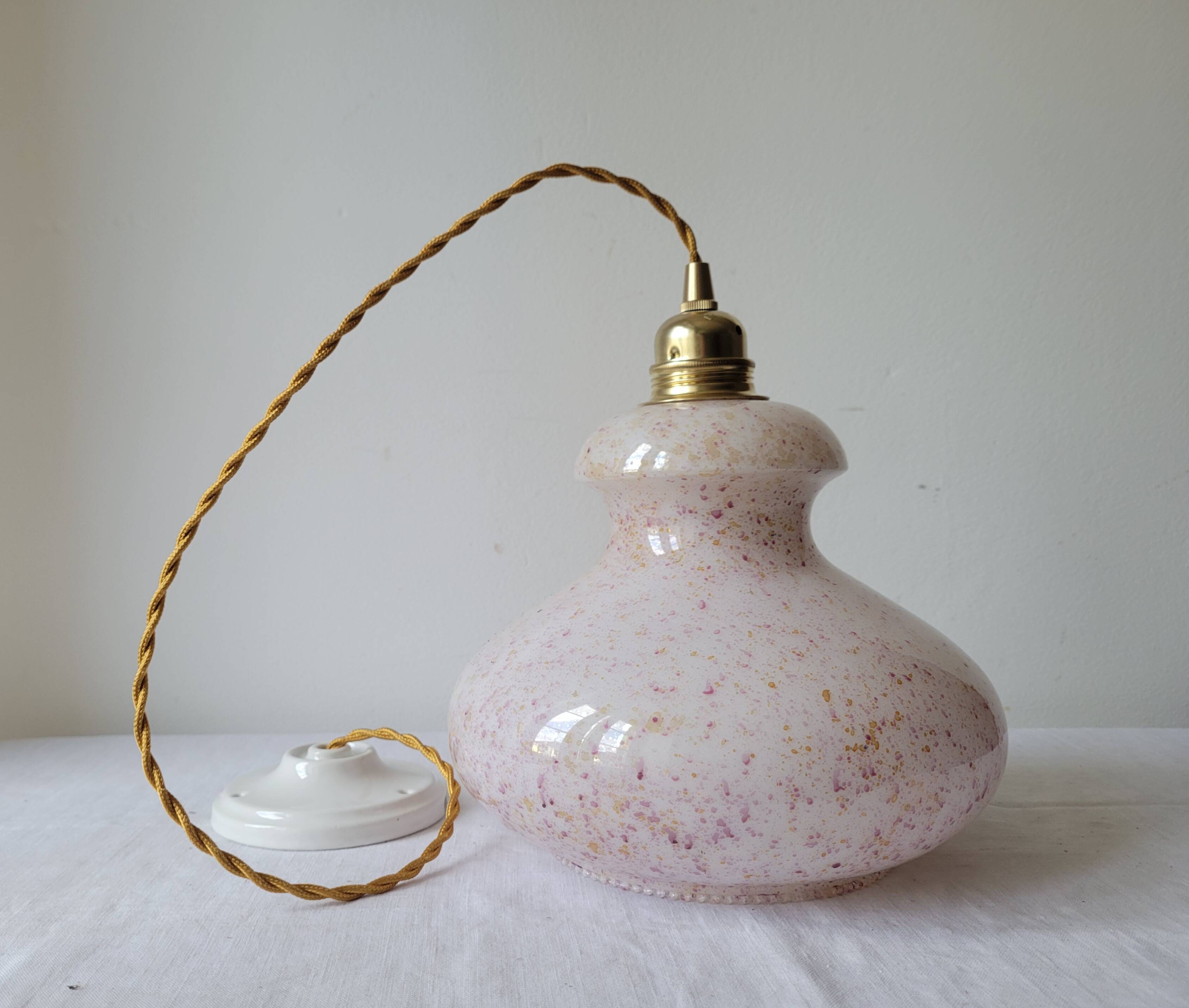 Suspension en opaline mouchetée