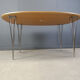 Table superellipse par Bruno Mathsson et Piet Hein pour Fritz Hansen