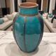 Vase en céramique émaillée turquoise du Moyen-Orient, début du XXe siècle