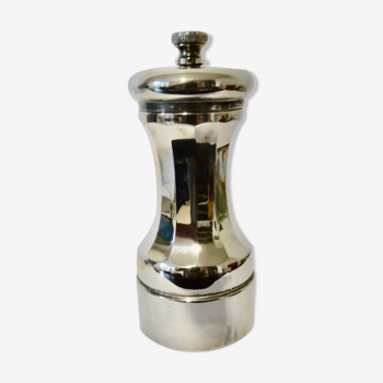 Pepper mill