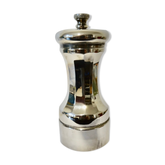 Pepper mill