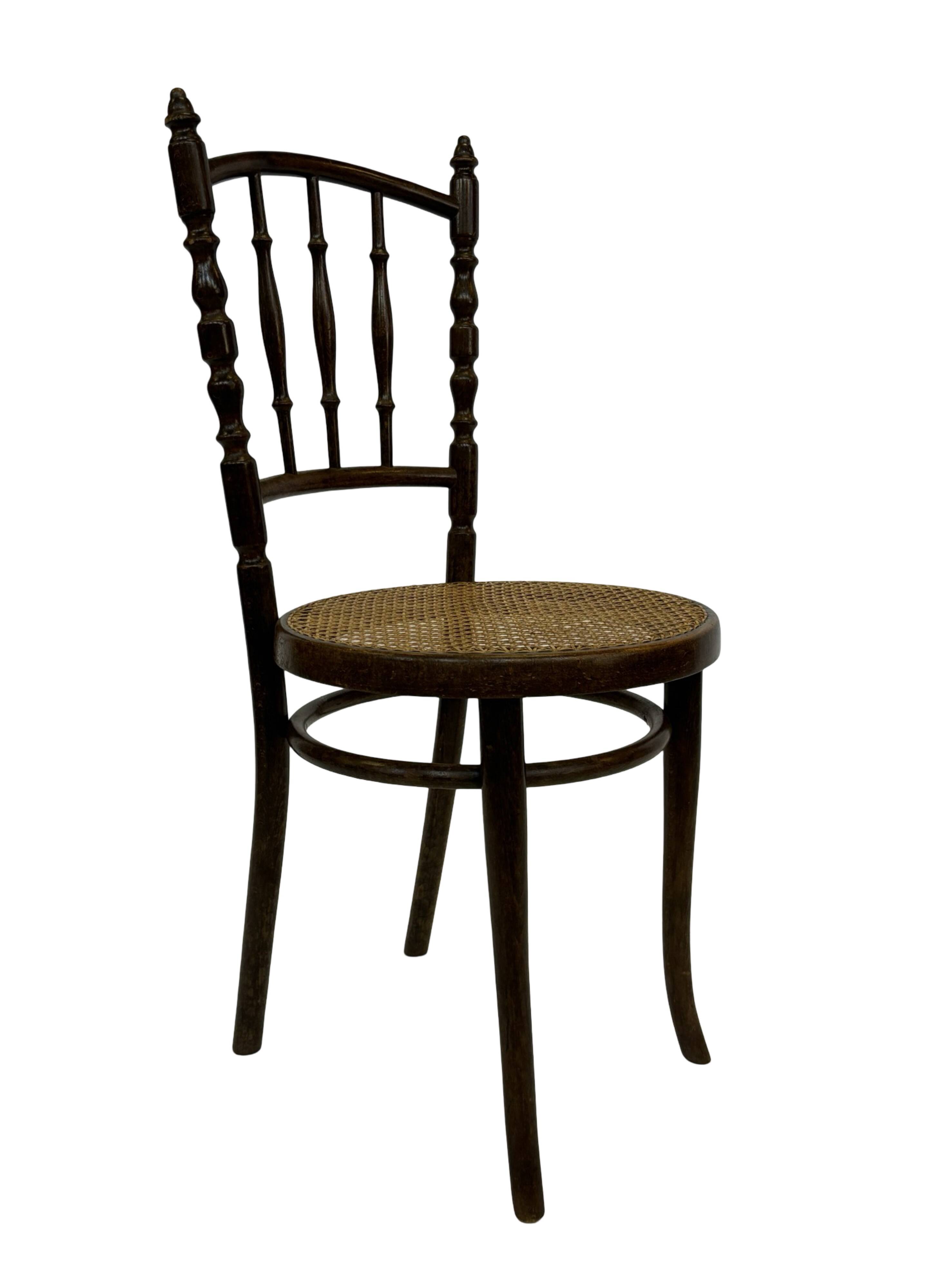 Thonet dining chair model 232, circa 1930 - dining chair with webbing seat