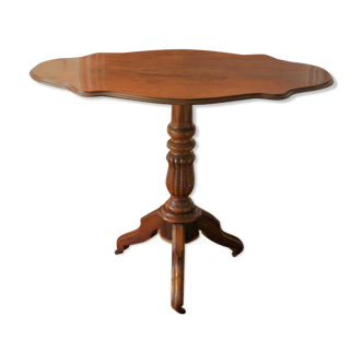 Louis Philippe-era mahogany healing, with a tilting tray