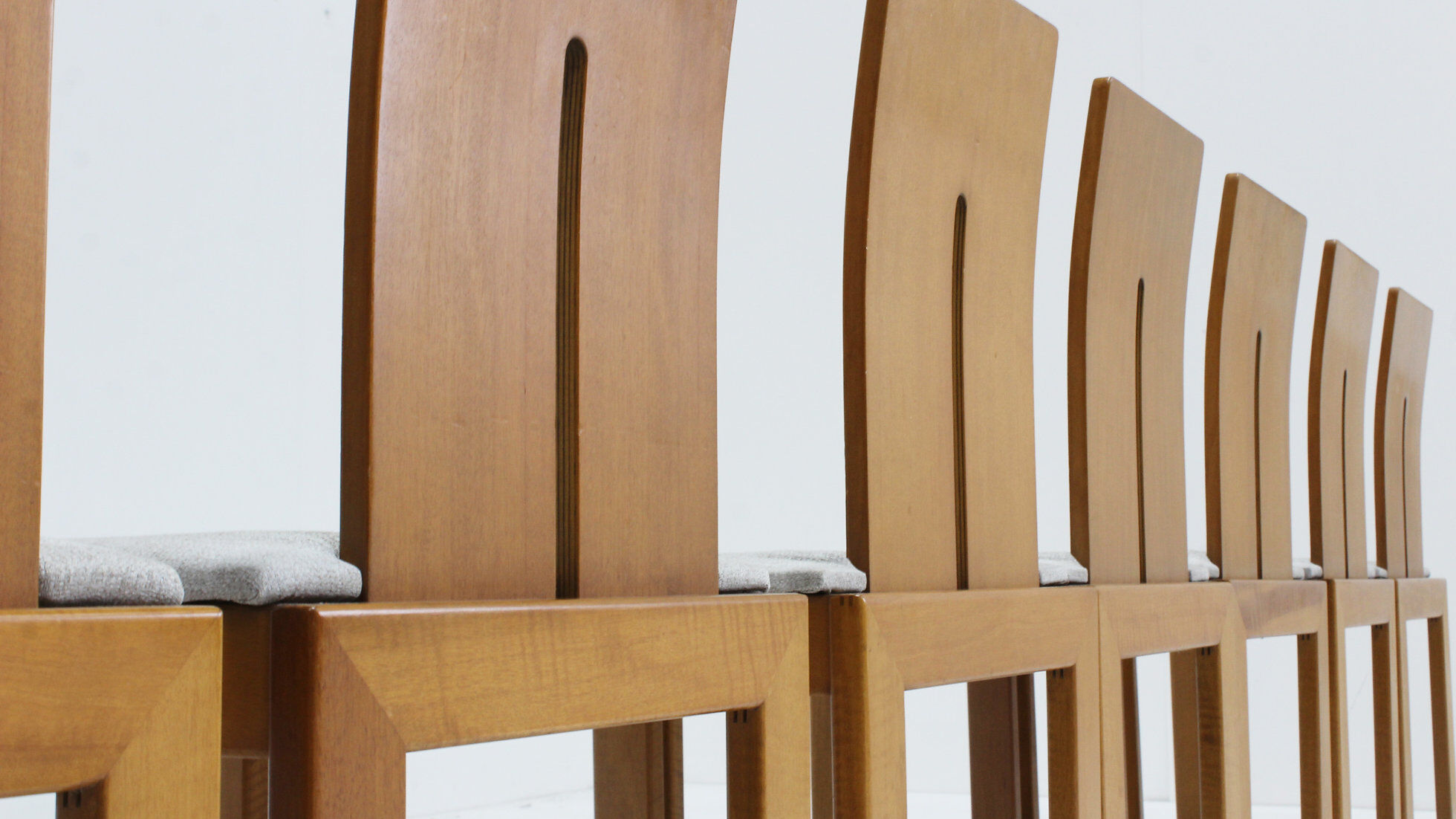 Vintage Italian dining room chairs set of 8