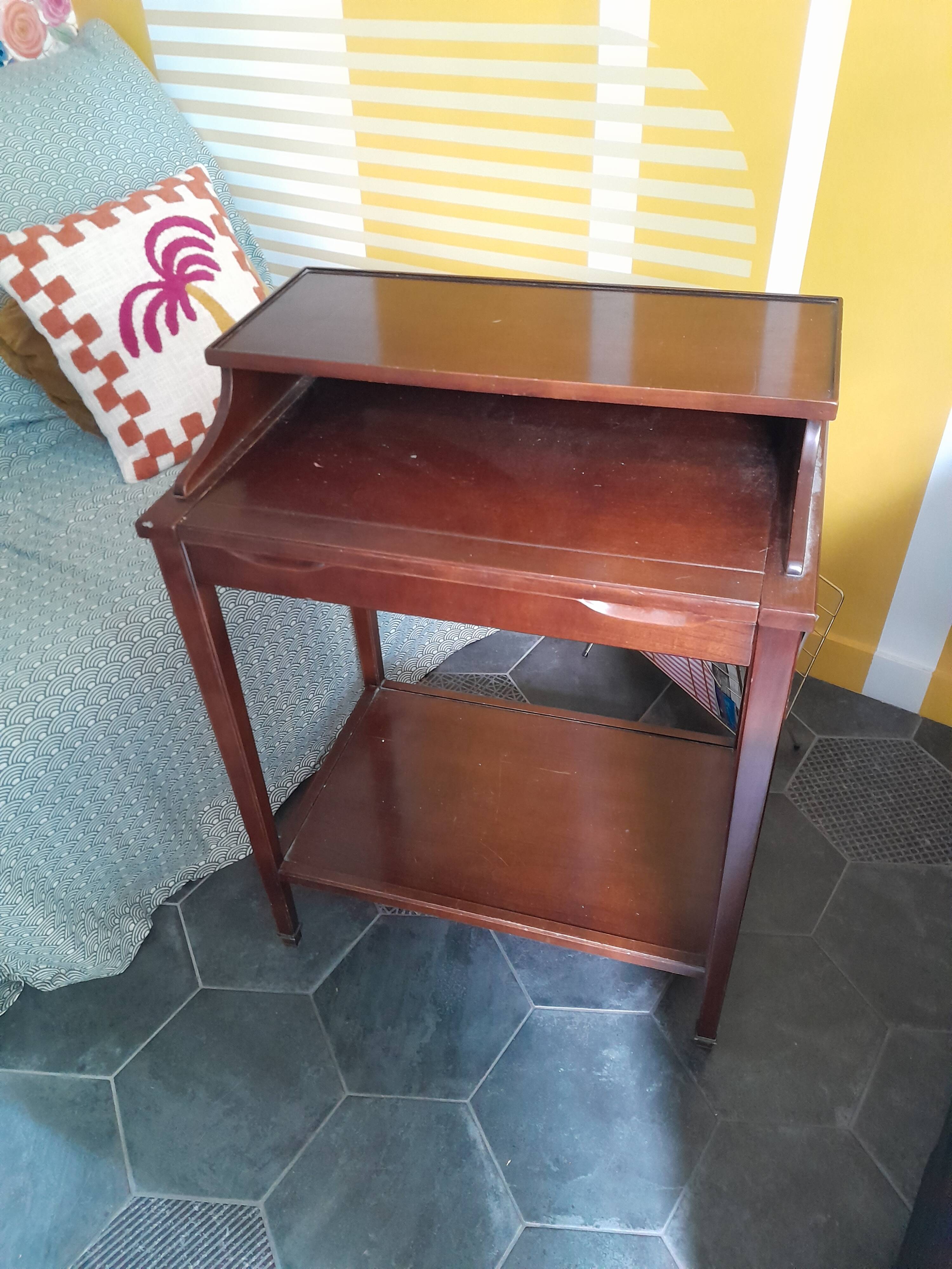 Bureau d’appoint vintage en bois massif – Ateliers Berniolles (Réf. 386)