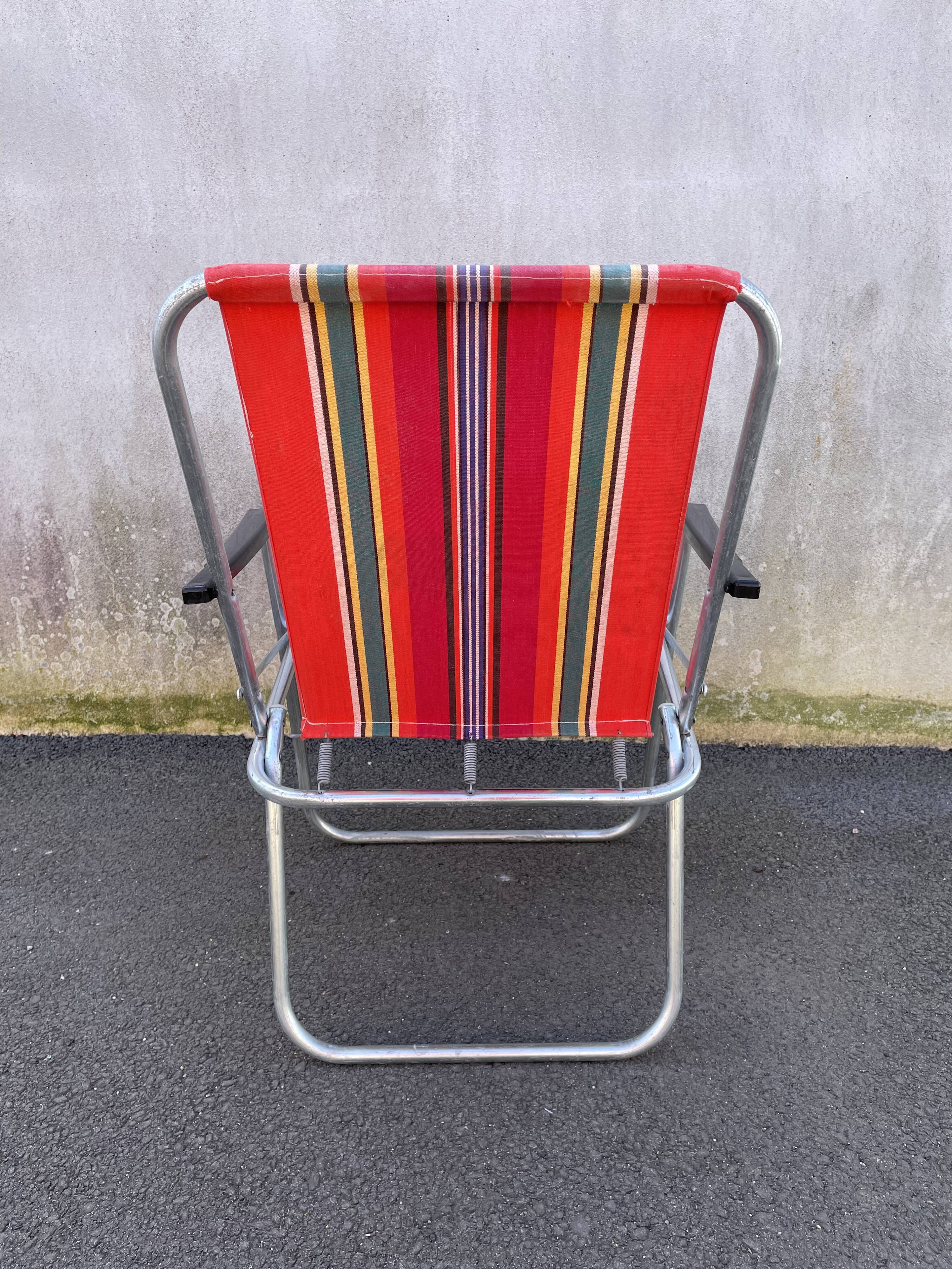 Foldable camping chair