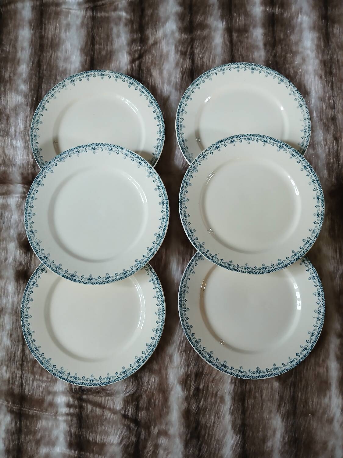 6 antique flat plates in ironstone Hb & Cie