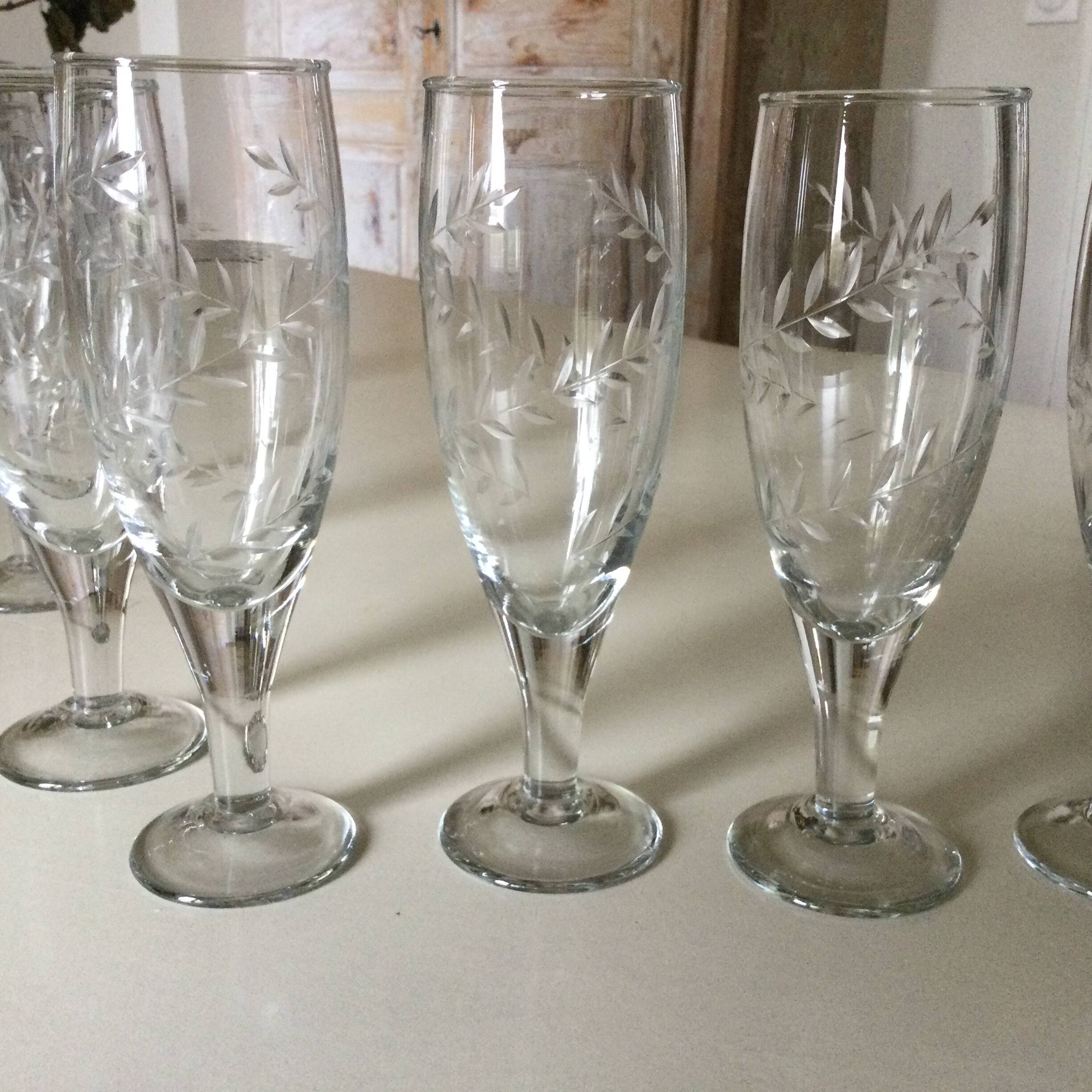 Set of 8 champagne flutes