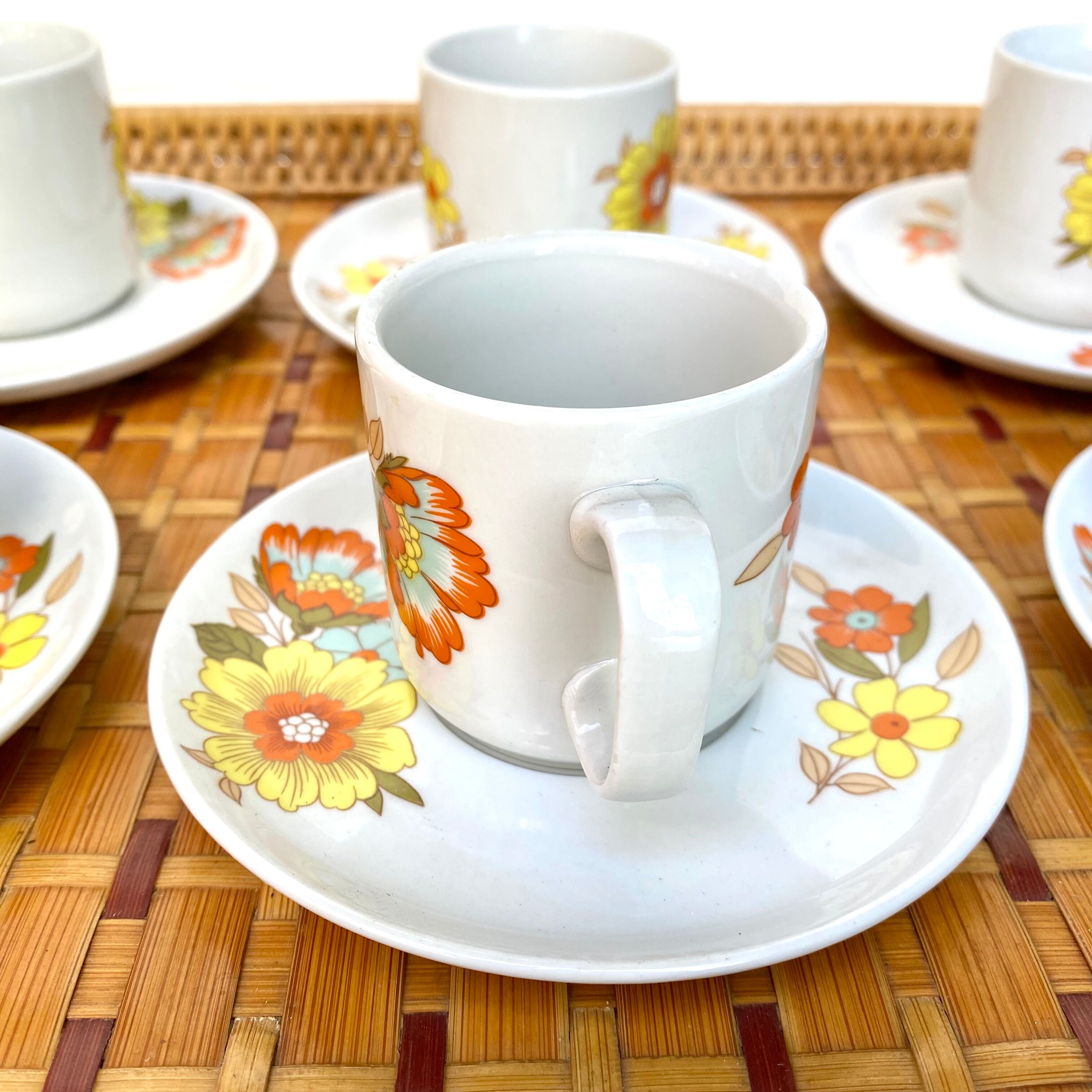 Monopoli vintage coffee cups