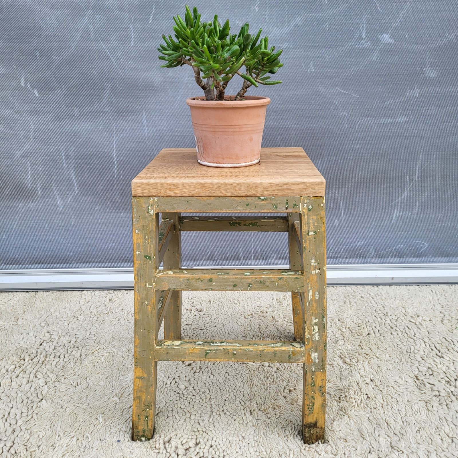 "Mon p'tit kaki" • Tabouret brutaliste 1930