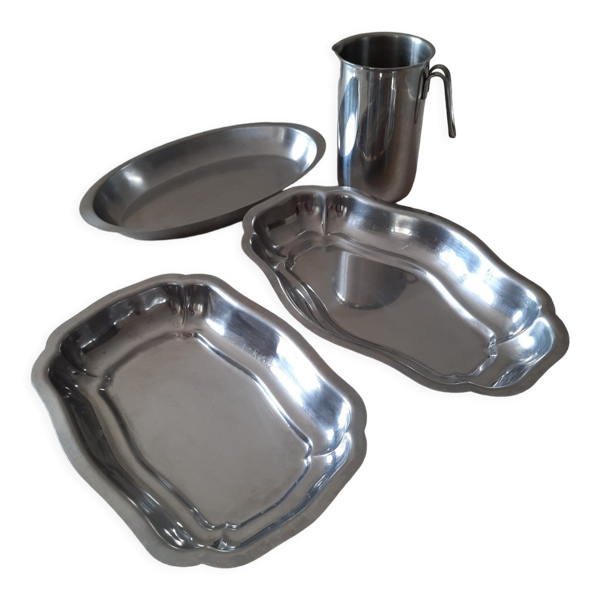 Lot de 3 plats et 1 pichet inox