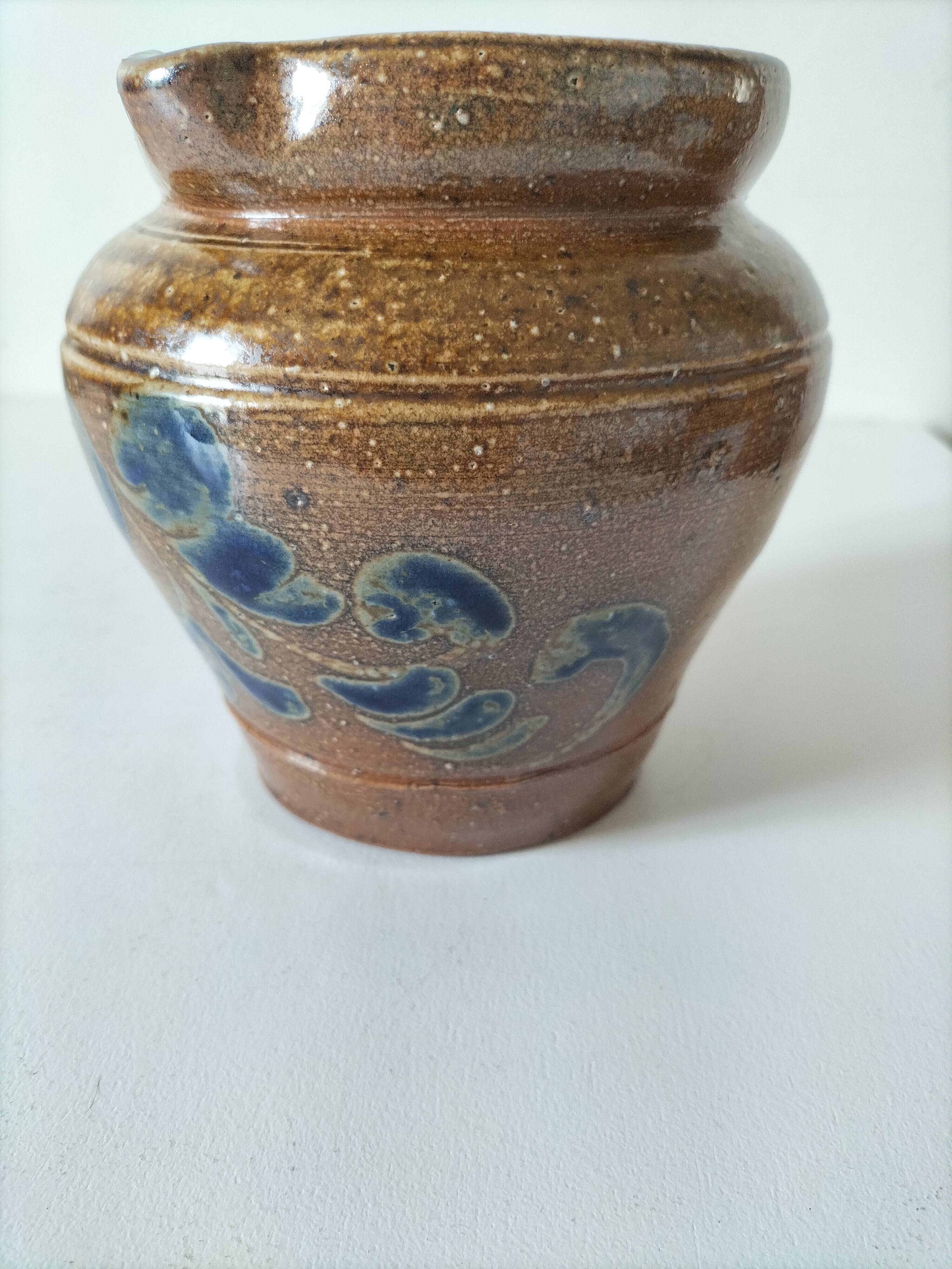 Glazed stoneware jug – hand-painted decoration