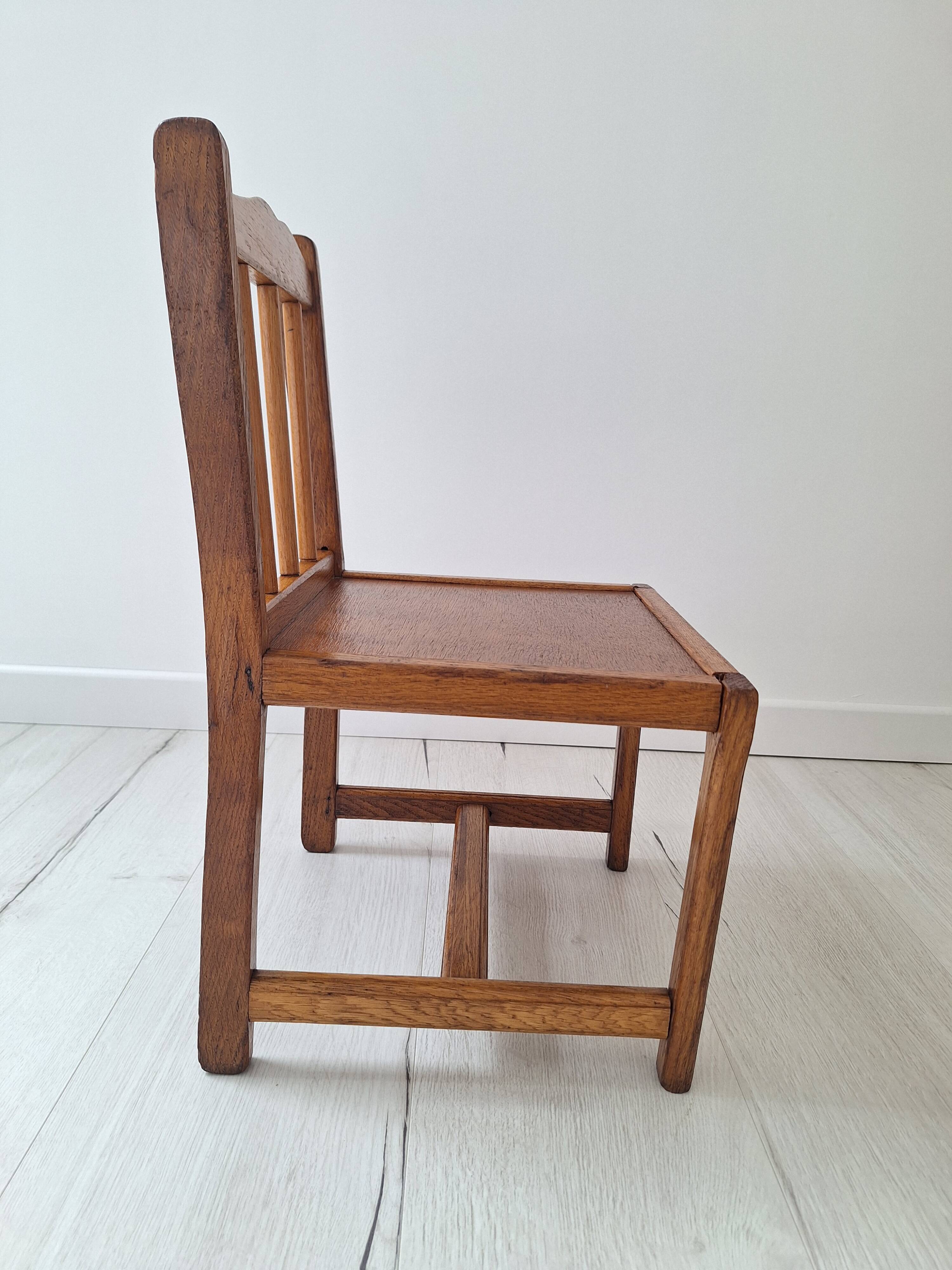 Chaise enfant en bois vintage