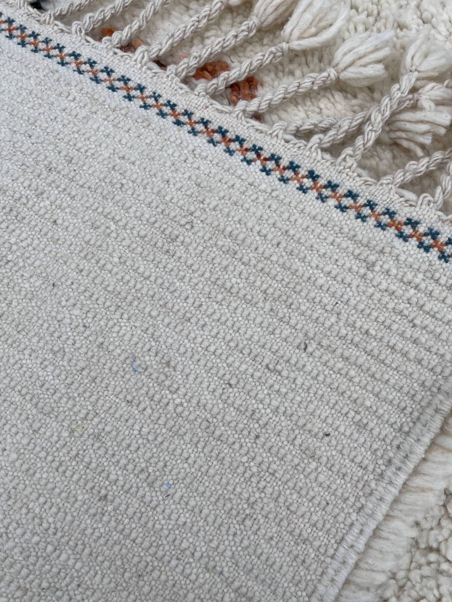 large Berber carpet Beni Ouarain new modern 195x300 cm