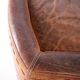Grands fauteuil et ottoman en cuir