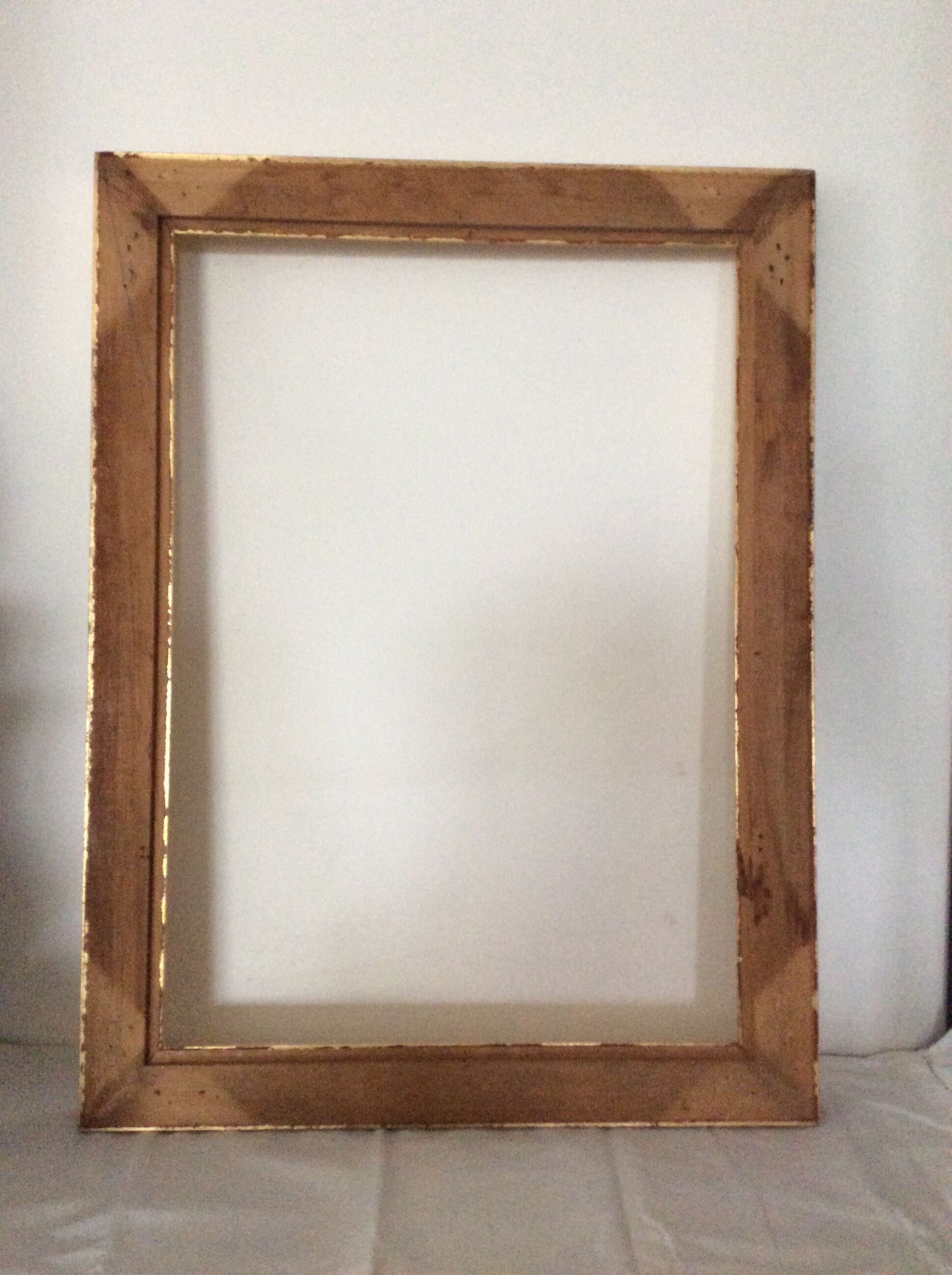 Gold-s length contemporary empty frame: 52x37 cm- total size: 60x45.5cm- Pr -3.5cm-