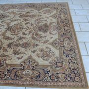 Old carpet 250x320cm