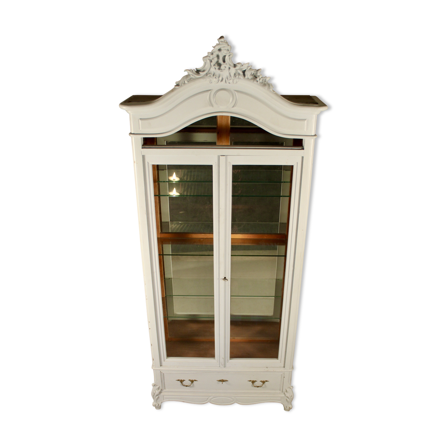 Louis XV style presentation furniture, painted wood