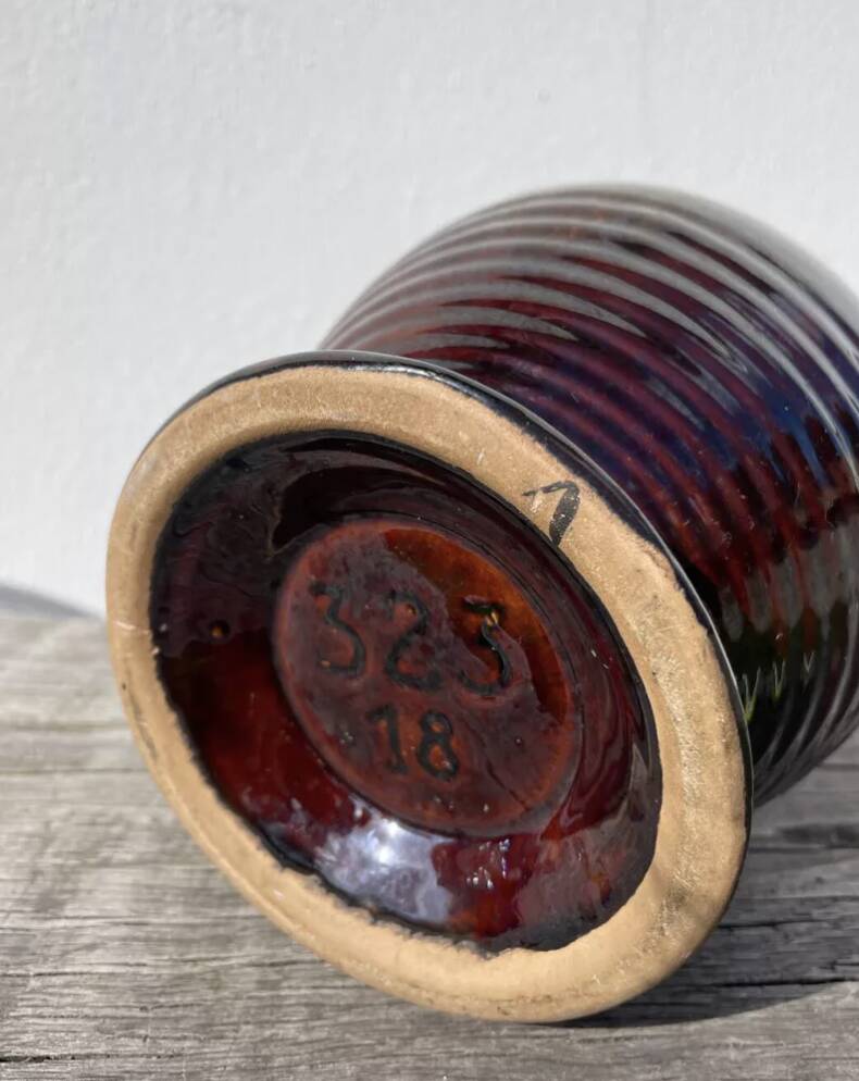 Ceramic vase with glaze 1970