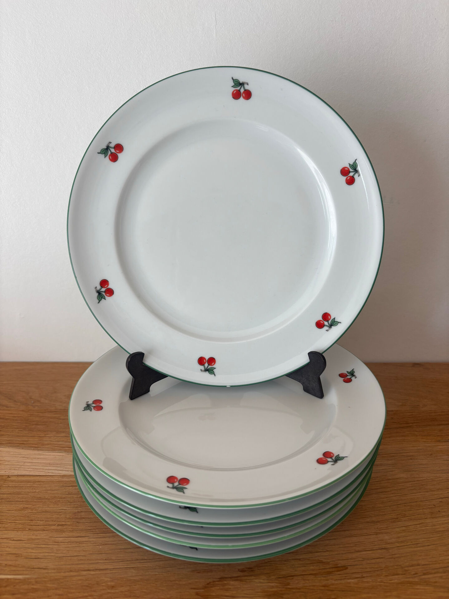 Lot de 6 assiettes à dessert en porcelaine tables & couleurs cerises