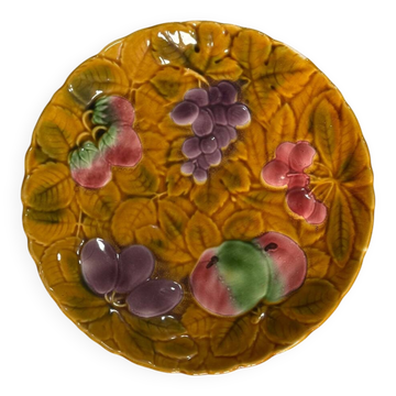Vintage slipware plate