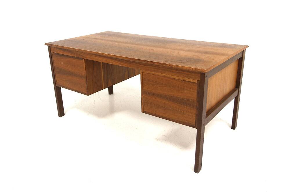 Bureau scandinave en noyer, Arveskogs Möbelfabrik, Lammhult, Suède, 1960