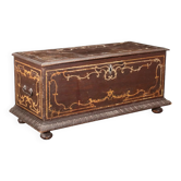 Piedmontese baroque chest in walnut, Italy, 18th century