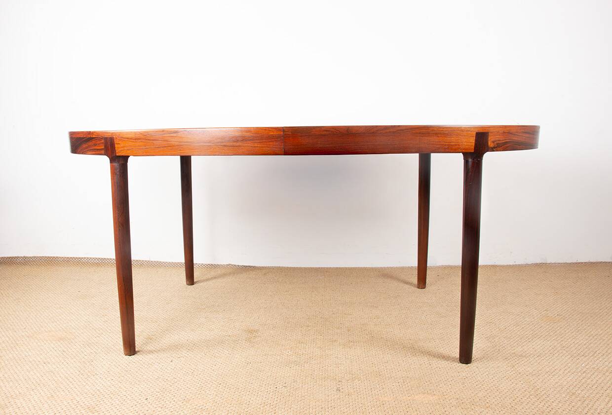 Table de repas, ovale, extensible, Danoise, Palissandre, Harry Ostergaard.