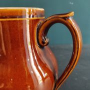 Cruche vintage en majolique française