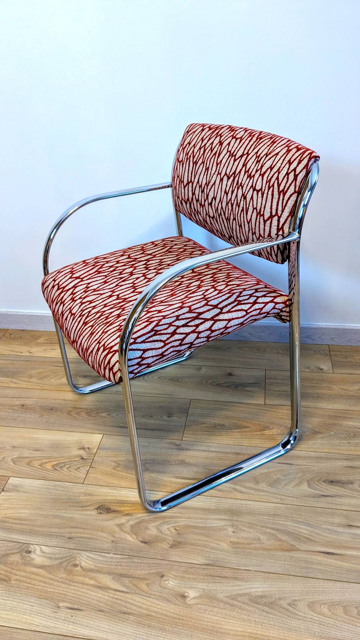 Vintage Strafor armchair in chrome tubular steel – organic fabric