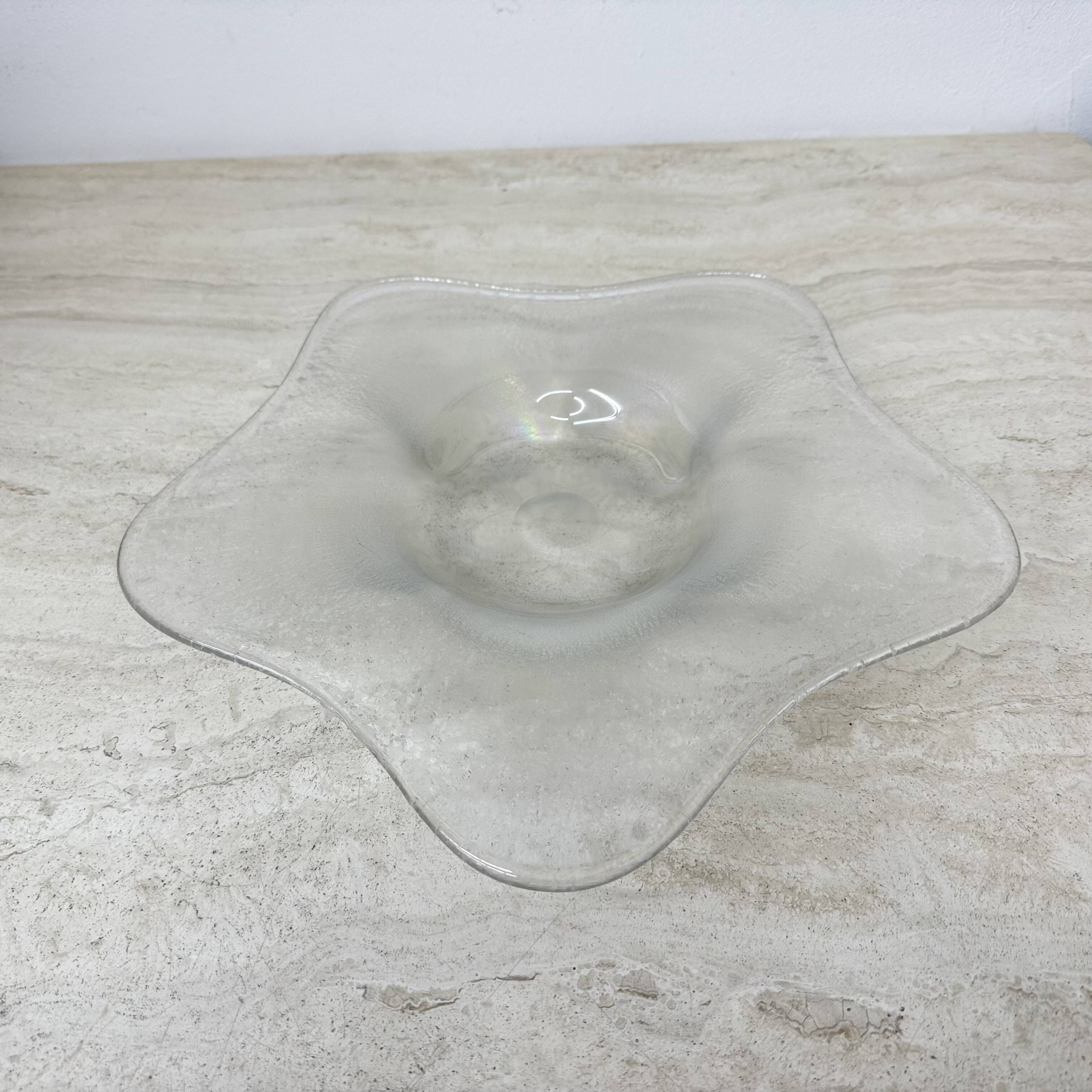 Antique bowl Willem Jacob Rozendaal for  Kristalunie Maastricht Coquille