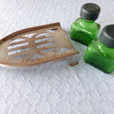 Pots en verre vert sel/poivre sur socle métal